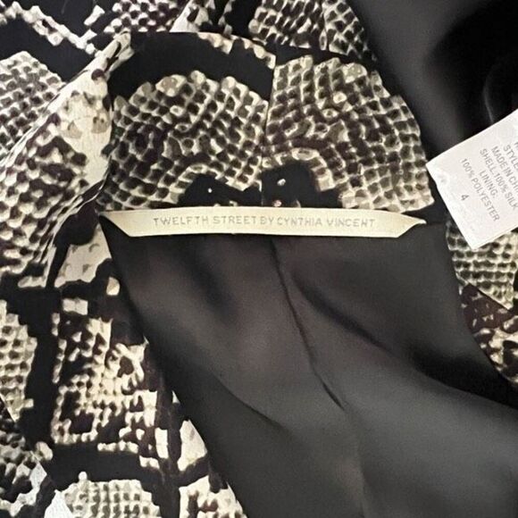 Twelfth Street by Cynthia Vincent Snakeskin Print Silk Blazer Size 4 - Picture 4 of 5